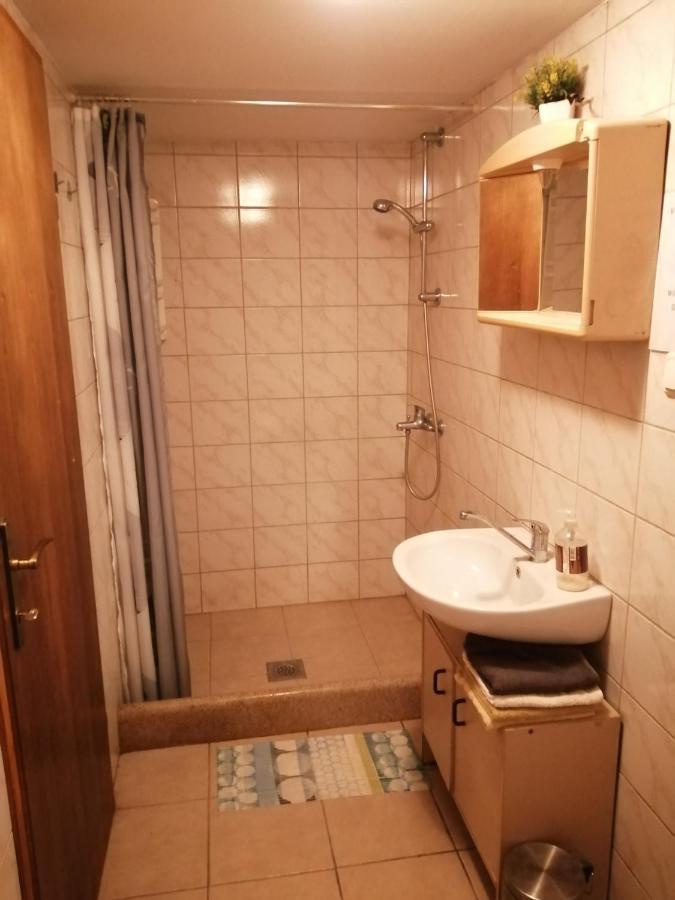 Robinzonski Smjestaj Tepes Tuheljske Toplice Ngoại thất bức ảnh